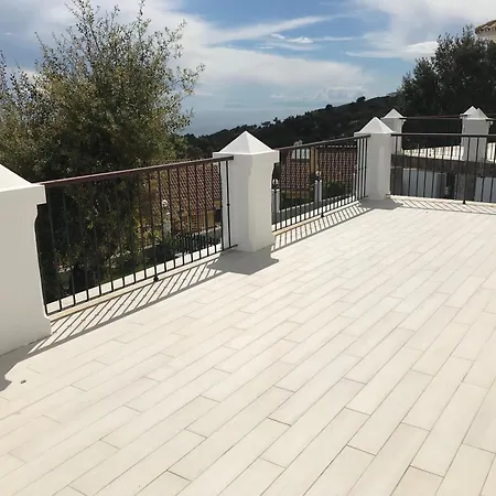 La Mairena Μαρμπέλλα